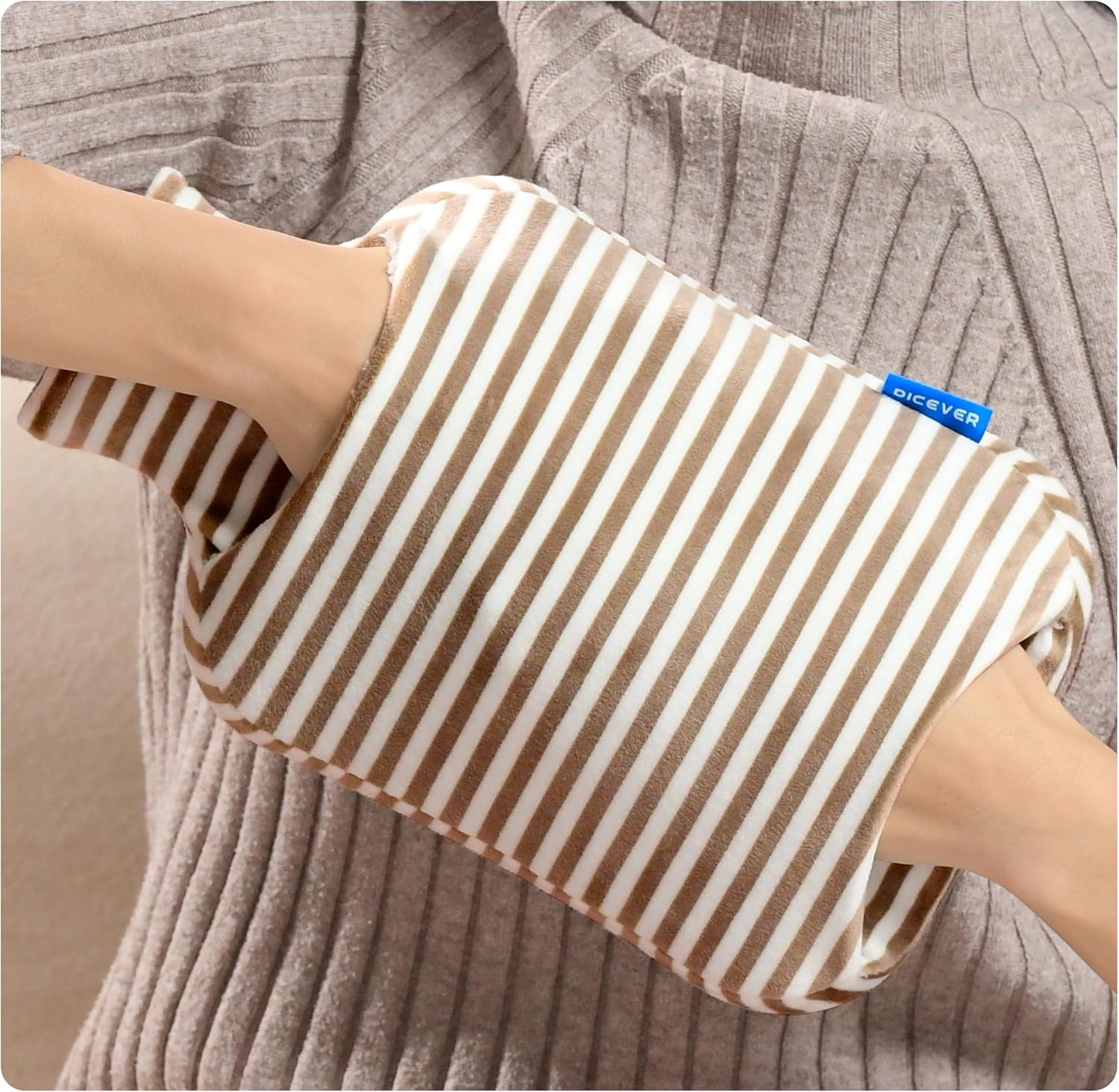 Hot Water Bottle, 2L Hot Water Bag with Cover, Warm Water Bag with Hand Pocket, Brown
